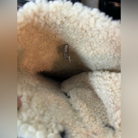 UGG Australia Surfcat Uptown Black Suede Winter Boots Size Women’s 8 - Picture 11 of 13